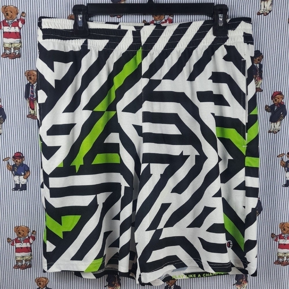 Champion geo stripe print black & white casual athlectic basketball LG shorts